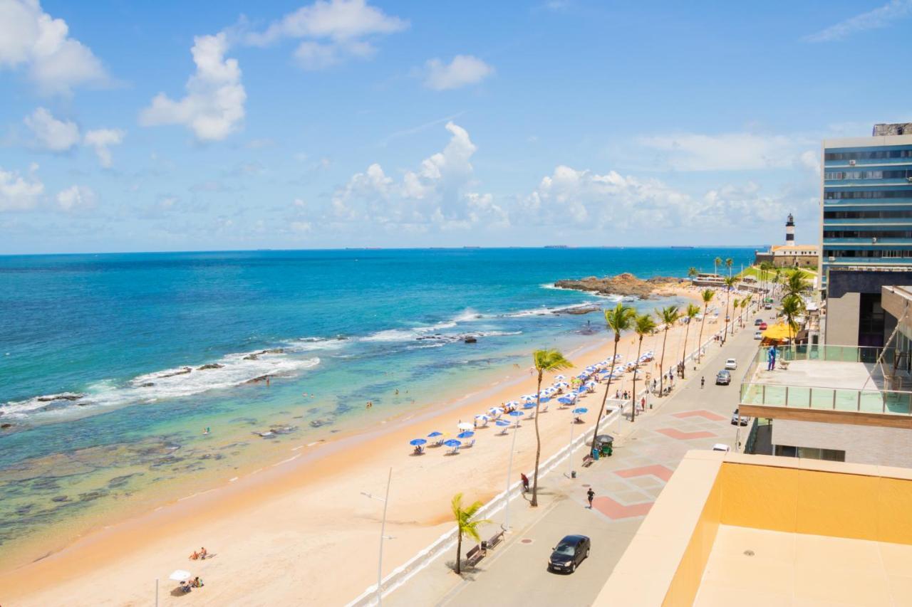Belíssimo Flat direto na praia da Barra - Flat beira mar no circuito do Carnaval Salvador de Bahía Exterior foto